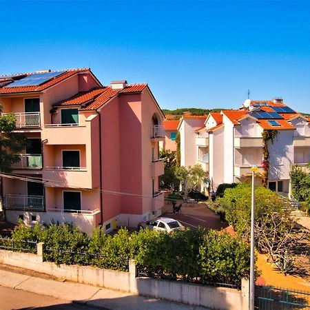 Hotel Pansion Hrga Vodice Exterior foto