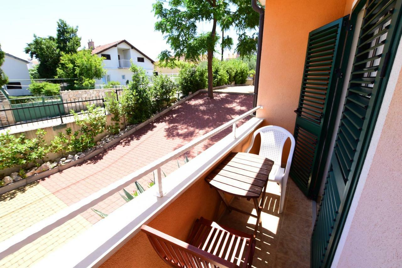 Hotel Pansion Hrga Vodice Exterior foto