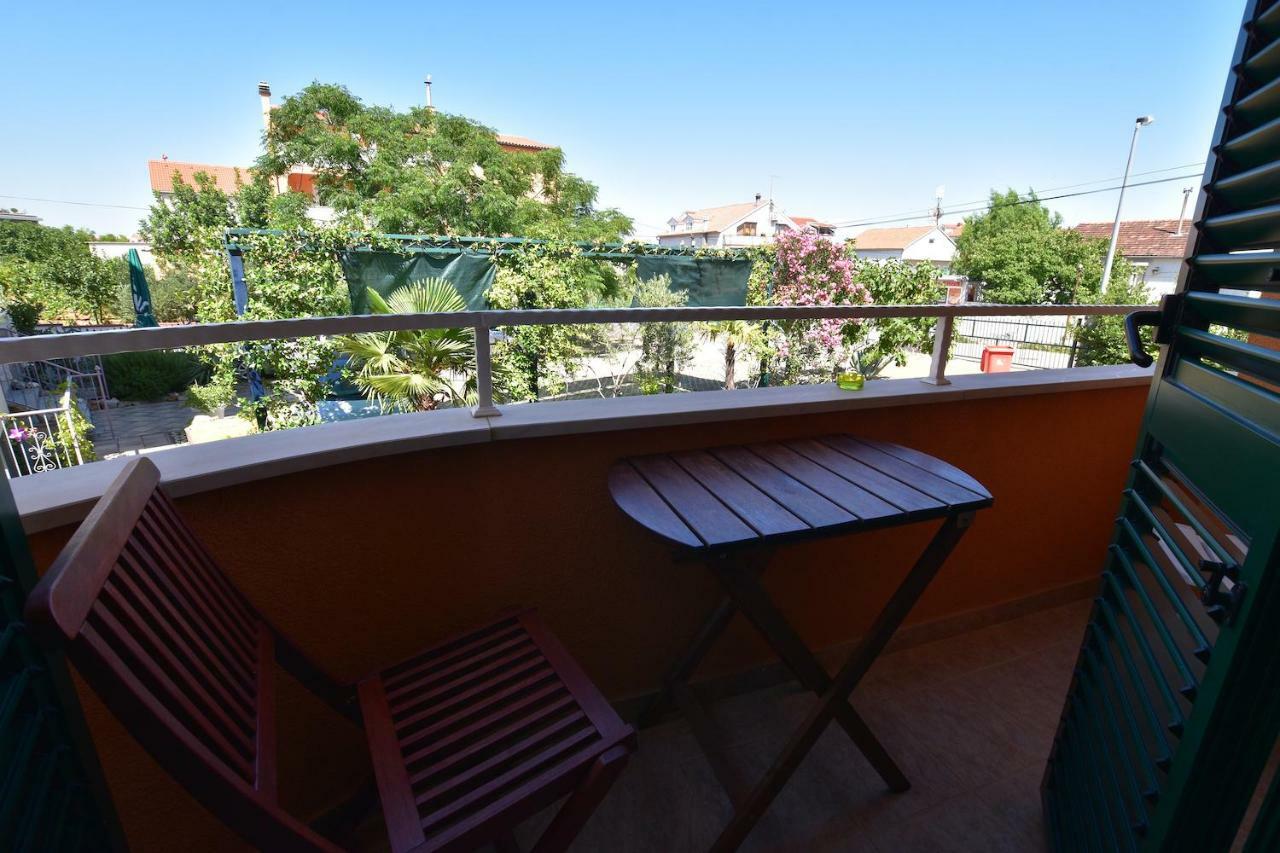 Hotel Pansion Hrga Vodice Exterior foto