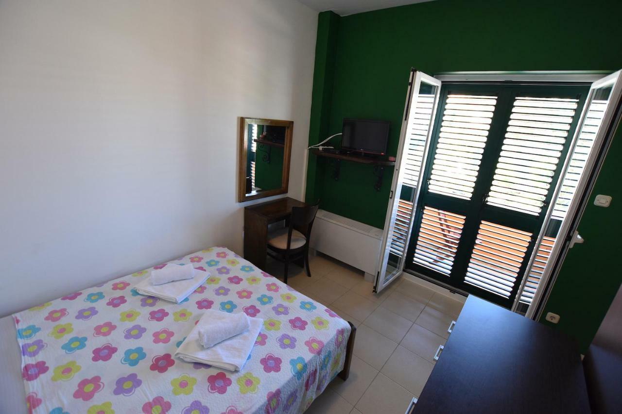 Hotel Pansion Hrga Vodice Exterior foto
